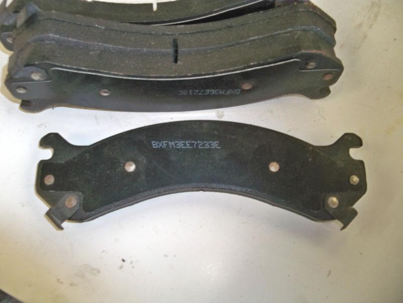 New bendix fleet brake pads oem mkd 909fm   new front pads  