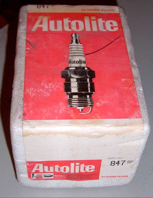 Autolite 847 spark plug case of 24 never used new old stock sealed