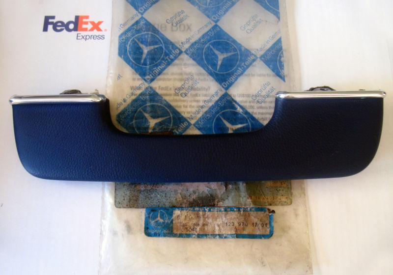 Mercedes benz w123 arm rest armrest new oem 200 230e 280e 230ce 300td 250 230 e 