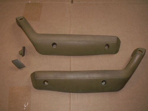 1977 toyota corona arm rests