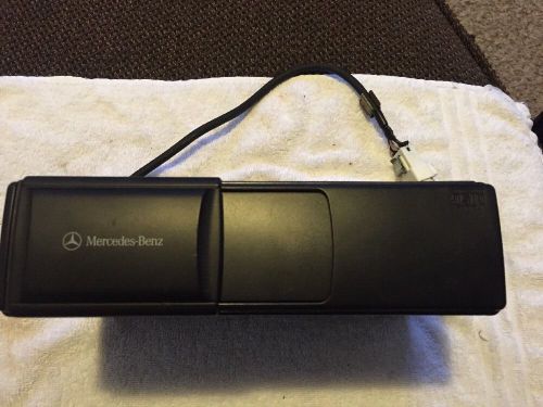 98-01 mercedes ml320 ml430 cd changer a1638201389 oem