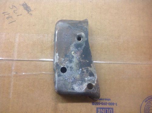 Mgb door latch striker right side