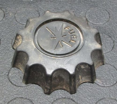 Polaris xplorer 400 4x4 2002 gas cap lid