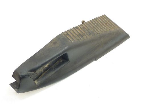 98 skidoo formula 500 deluxe r.h. tunnel molding / foot step kick plastic right