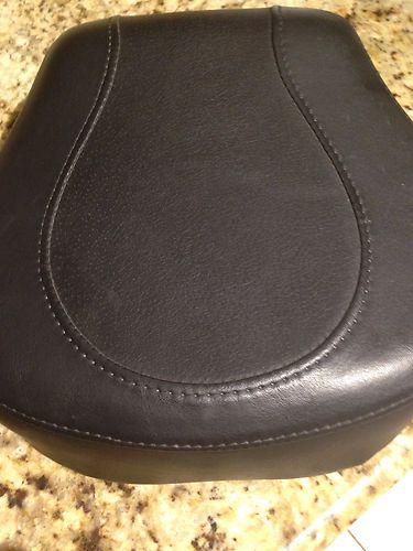 Harley davidson flstf softail fatboy passenger seat pillion fits 2000-2006 used