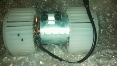 Bmw e36 x5  64118382305 siemens blower motor brand new!!