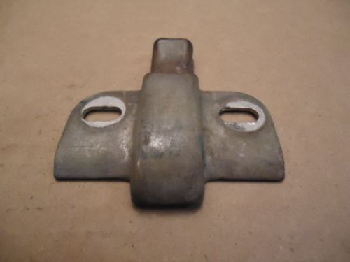 Early bronco tailgate anti theft post