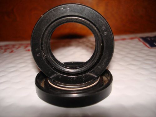 Nos yamaha  front fork oil seal set 18 mm x 47 mm x 8-1 mm motorcycle seals