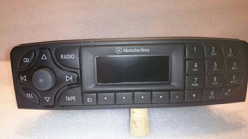 2001-2004 oem mercedes benz am/fm tape radio receiver model cm-1010 fits class c