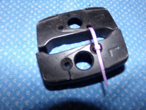 1971-84 gm shoulder strap seat mounted black base  l-r  pair