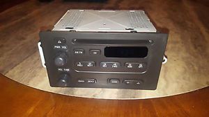 Like new 2003-2007 chevy express gmc savanna gmc delphi delco cd player radio