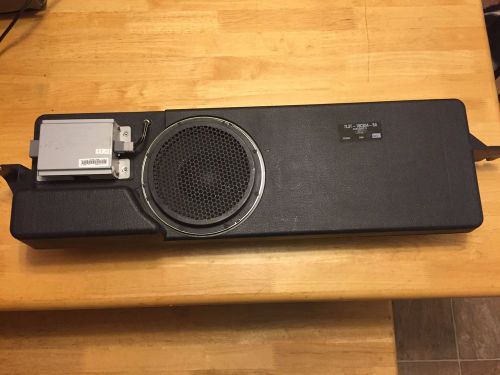 Ford f-150 factory subwoofer w/ amp 2006-2008 king ranch lariat truck radio