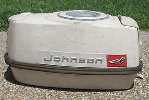 Vtg johnson 40 horse outboard boat motor engine housing cover cowling