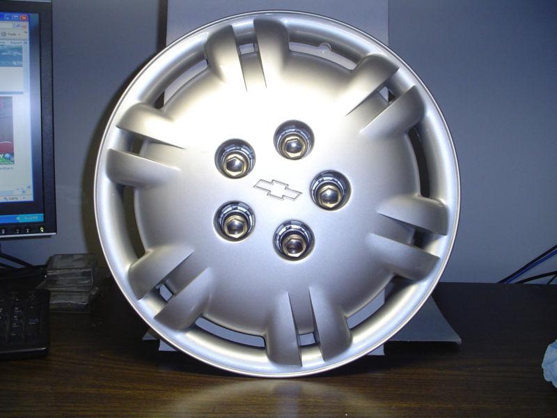 1 1995 2001 chevy lumina  1 hubcaps wheel covers  hubcap  nos 15 inch wheel rim