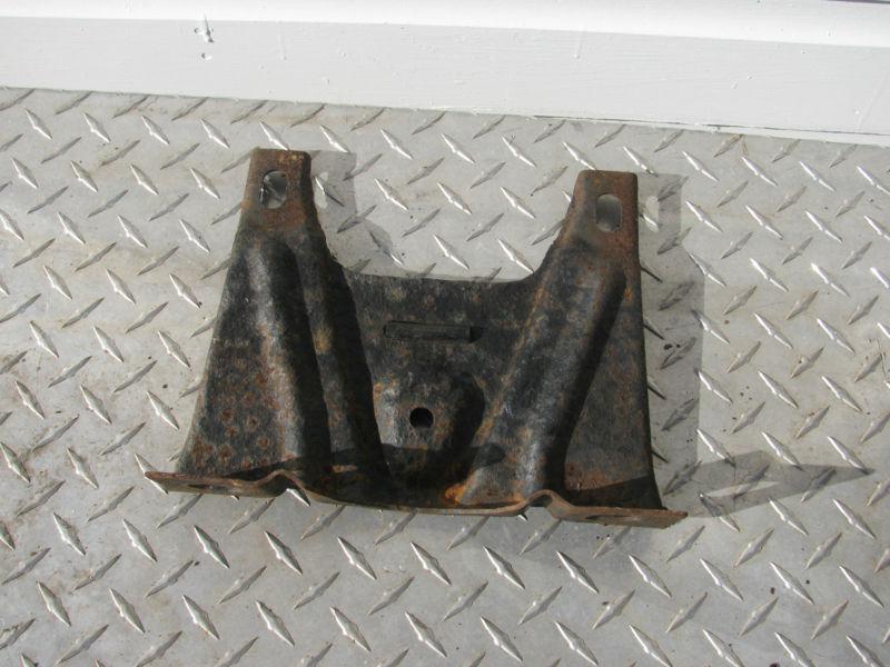 1970-72 Monte Carlo rear bumper center bracket, US $20.00, image 2