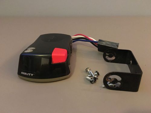 Hopkins agility trailer brake controller - plug in - 1 to 4 axles - proportional