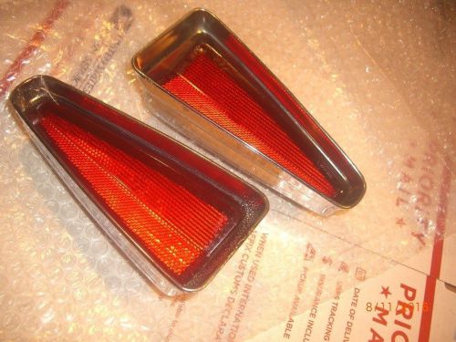 1970 cadillac deville fleetwood lower triangle light reflector lens  vgc