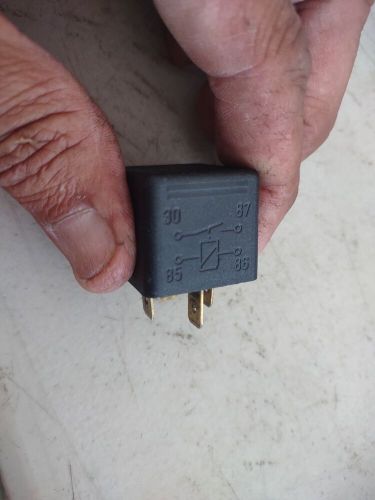 Jaguar Black 4 Pin Multipurpose Relay Hella 4RA 003 510-33 12v Original, US $9.95, image 3