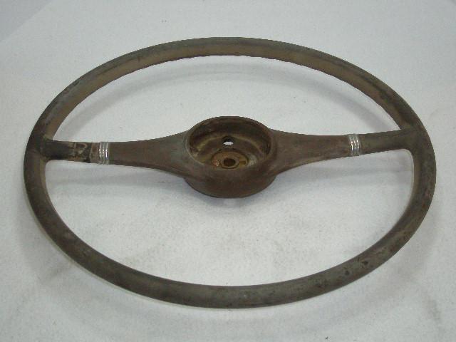 Vintage steering wheel oem original no cracks very good condition