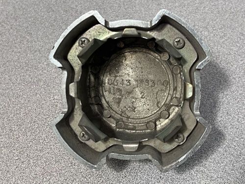 DATSUN VINTAGE OEM CENTER WHEEL HUB CAP 40343 W8300 XX GREEN (4), US $95.00, image 5