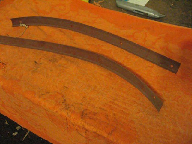 1955 1956 1957 chevy nomad pontiac safari rear 1/4 glass retainer brackets