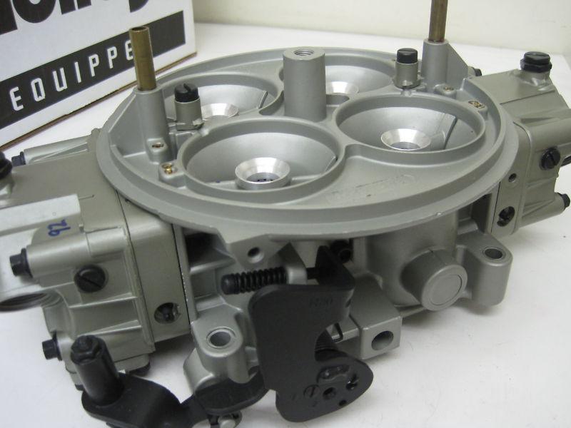  new holley 1050 carburetor  (l@@k)