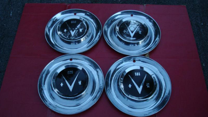 1953 buick roadmaster or rivieria hubcaps wheelcovers
