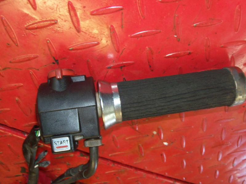 Honda v 45 magna vf 750 c right control / start switch & throttle  35130-mb1-671