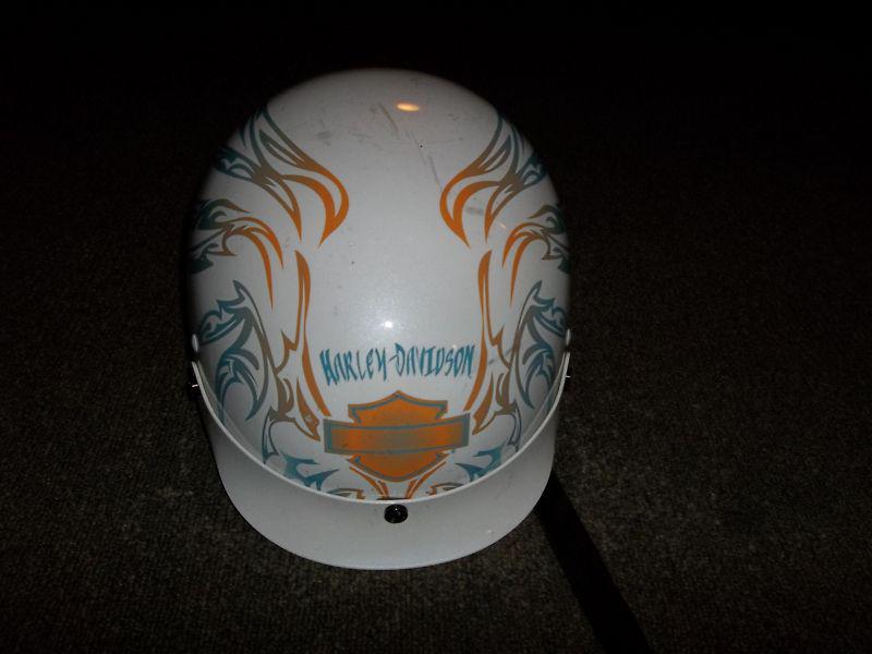 Women's size large harley davidson helmet 