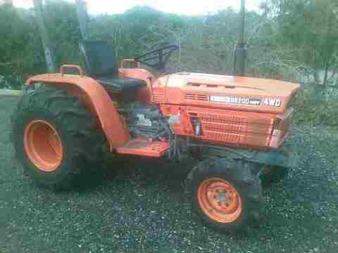 Kubota b8200 dp hst b-8200 tractor parts manuals 390p