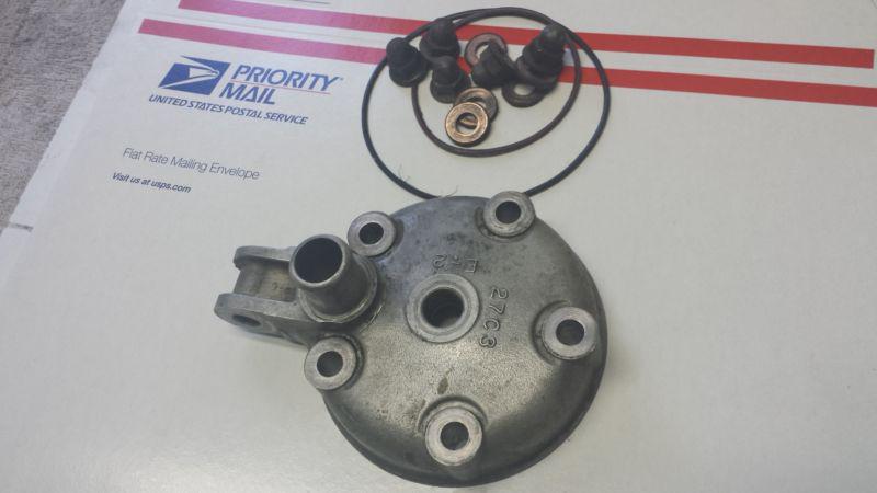 Cylinder head rm125 96 97 98 99 00 suzuki motor engine 2000 1999 1998 1997 1996