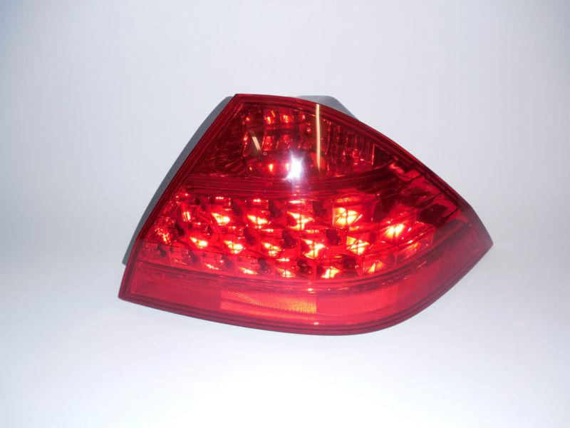 06 07 honda accord sedan oem right tail light nice!