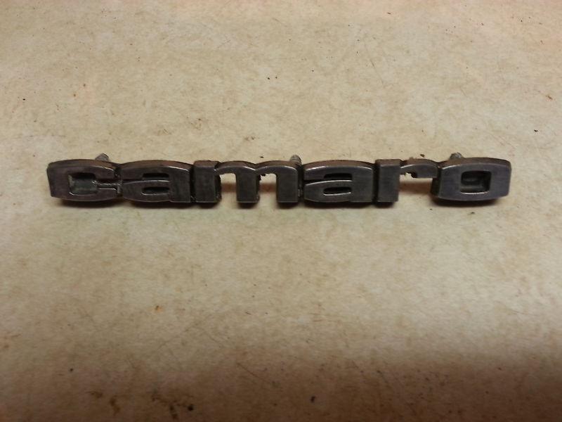  gm 1975 camaro fender emblem.