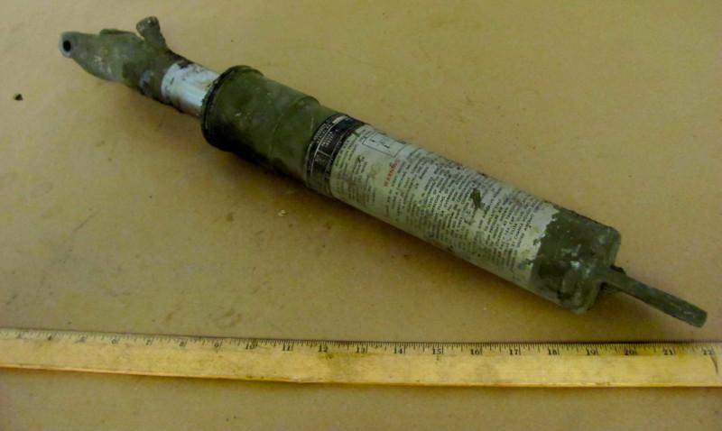 Wwii f4u corsair tail wheel strut