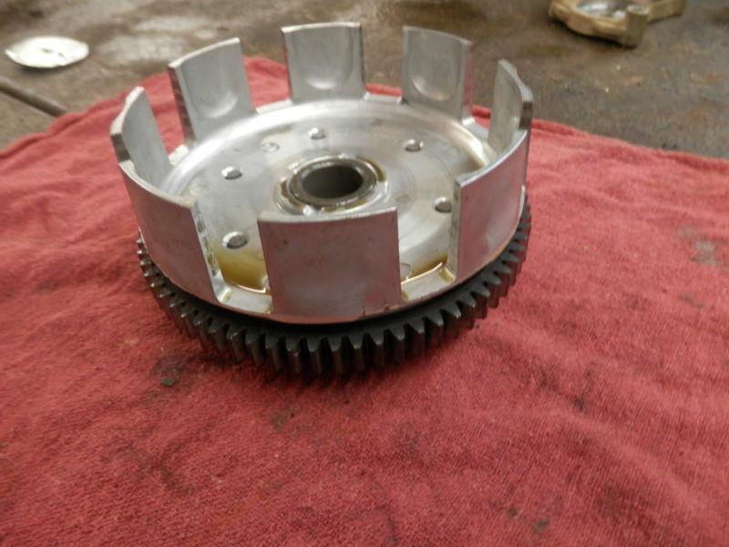 2005 honda recon es   clutch basket 