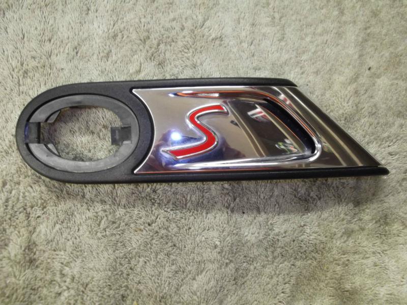 07 08 09 10 11 bmw mini cooper s - passenger side fender emblem