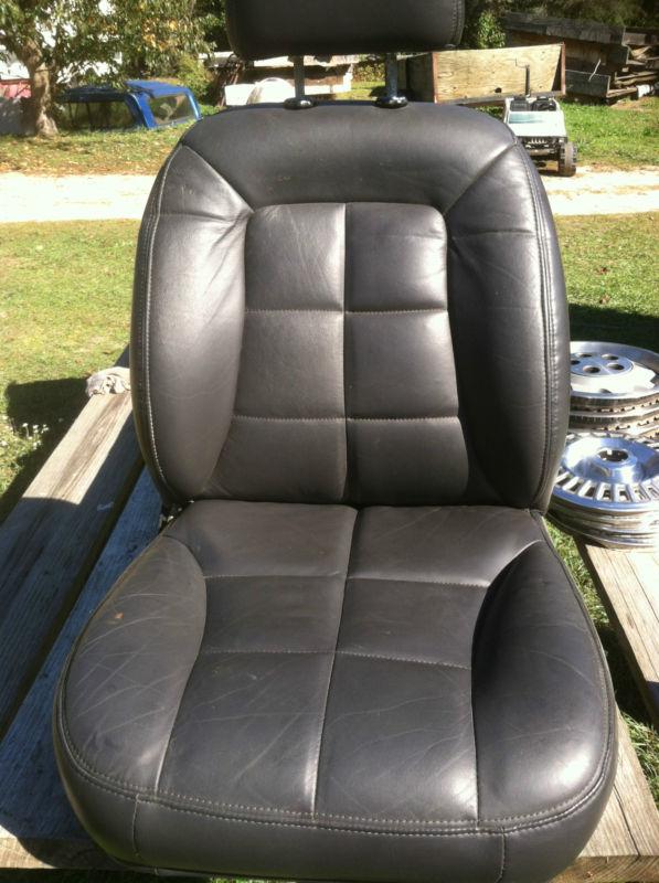 Jeep grand cherokee front seats black leather heated used good condition