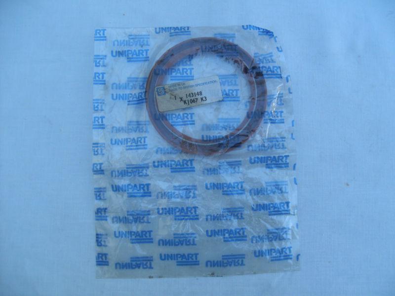 Triumph tr7 rear crankshaft seal
