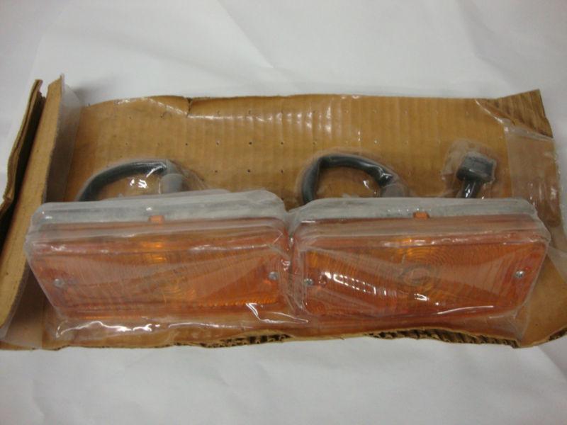 N.o.s. front turn signals  guide itb sae tp67