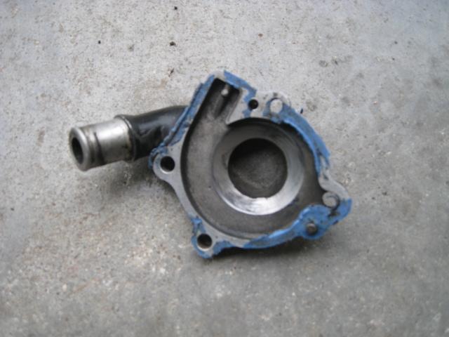 1983 yamaha yz80 -  water pump cover