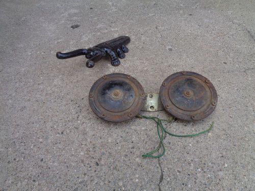 Vintage "knights horn" for cushman/others duel set of 4 1/2 dia. horns good