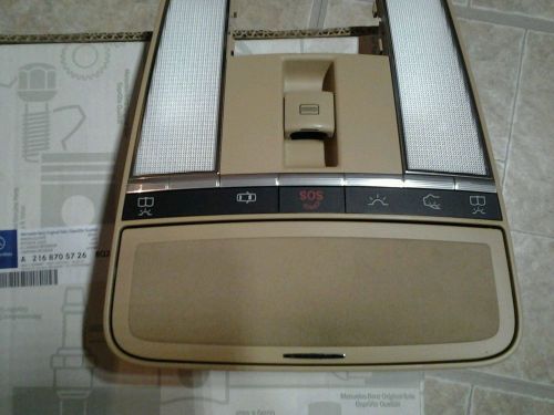 2011 mercedes-benz  s550 4 matic 5.5 l v8 interior  ligth #a 216 820 45 85 /8k67