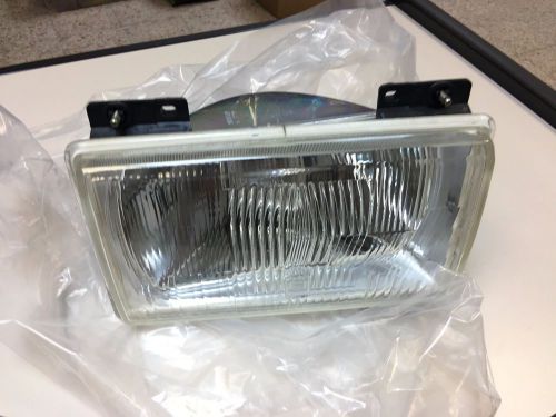 New genuine peugeot 104 front head light lens sev marchal 1972-1982