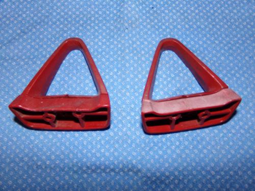 1971-84 gm shoulder strap seat mounted holders red triangle pair