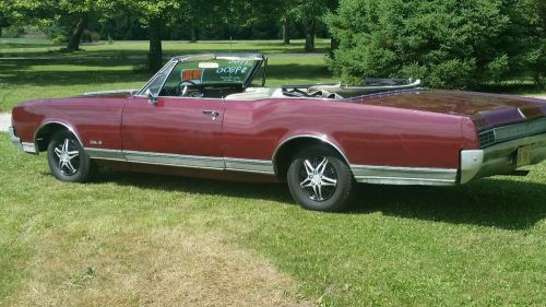 Oldsmobile delta 88 convertible 1966 425 engine