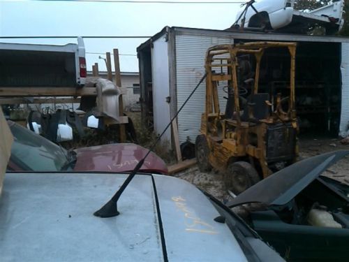 V40       2000 antenna 440525