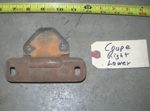 *no* honda 600 coupe door hinge right lower w/stay z600 passenger bottom body