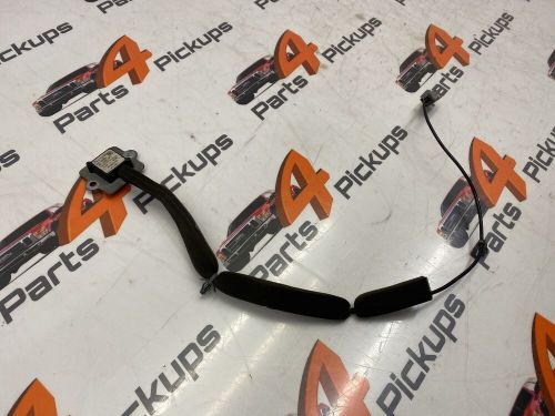 Nissan navara d40 sat nav antenna part number 25975ea100 2005-2010