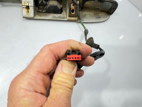 2006-2010 MERCURY MOUNTAINEER LICENSE PLATE TRIM PANEL REAR GLASS SWITCH OEM, US $49.99, image 2