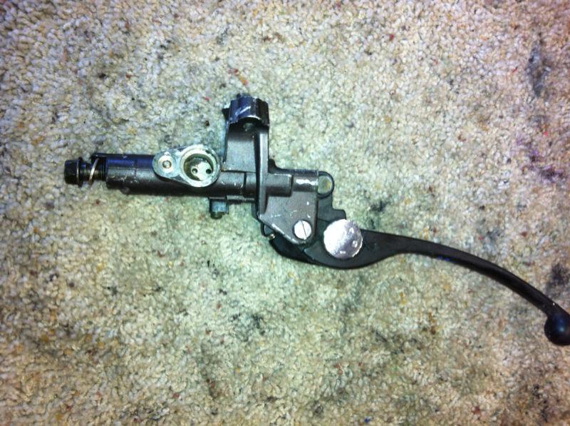 Buy 04 05 Honda CBR 1000RR Left CLUTCH Master Cylinder DAMAGE 06 07 in